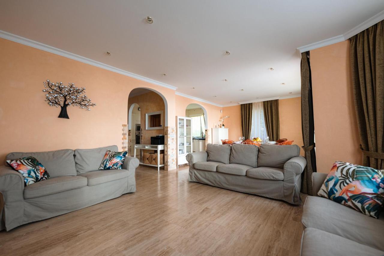 Villa Faya On The First Ocean Line With New Heated Pool Los Cristianos  Extérieur photo
