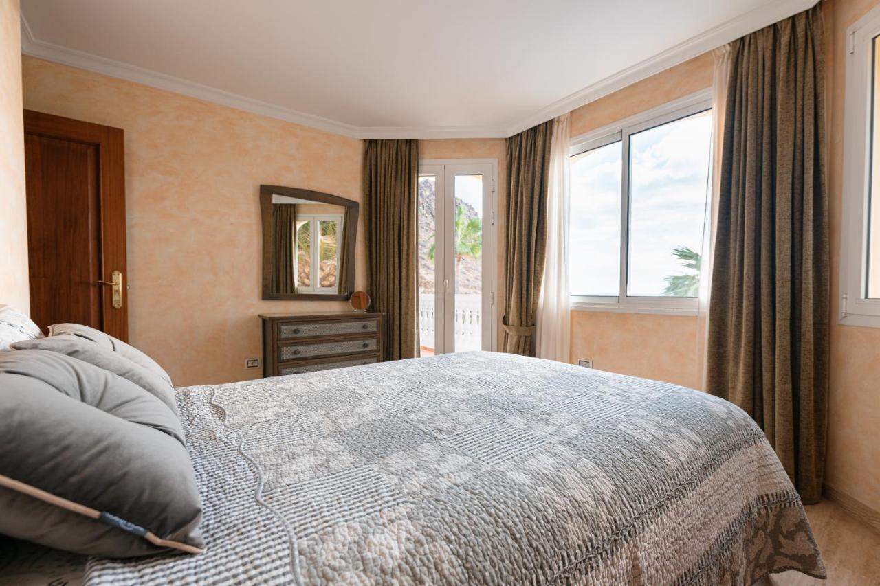 Villa Faya On The First Ocean Line With New Heated Pool Los Cristianos  Extérieur photo