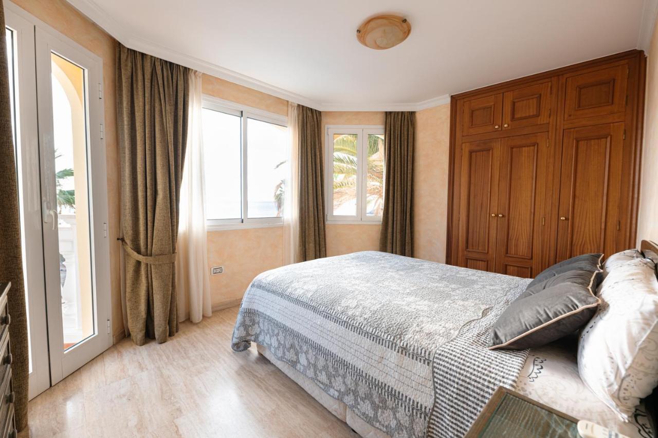 Villa Faya On The First Ocean Line With New Heated Pool Los Cristianos  Extérieur photo